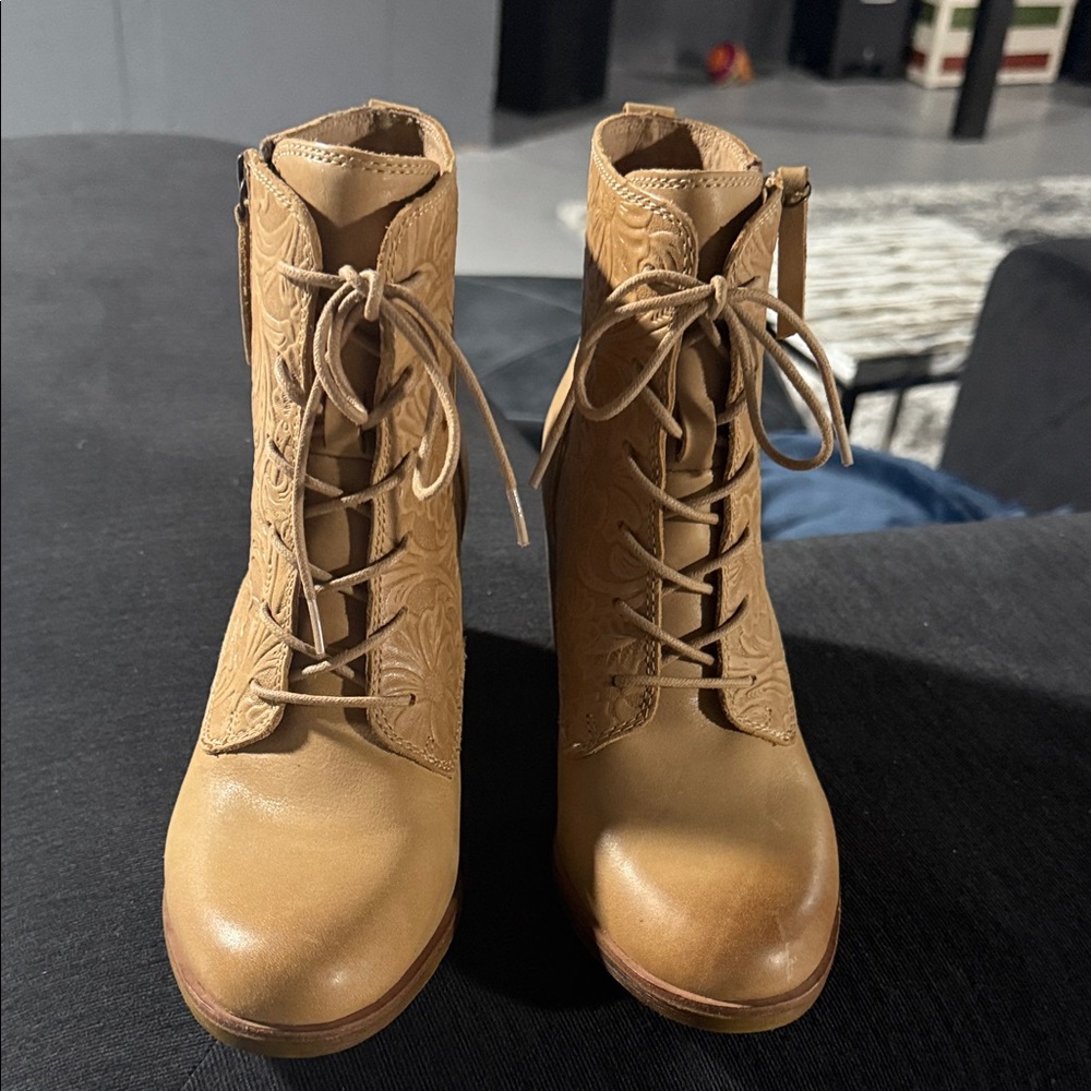 Sofft Tan Lace-Up Boots